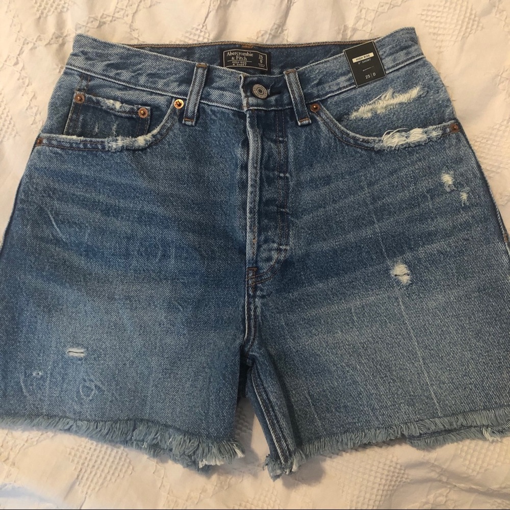 NWT Abercrombie Distressed Denim Shorts